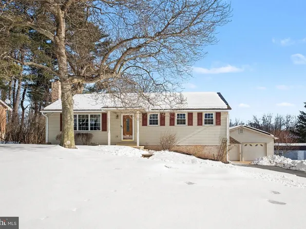 662 Beinhower Rd, Etters, PA 17319