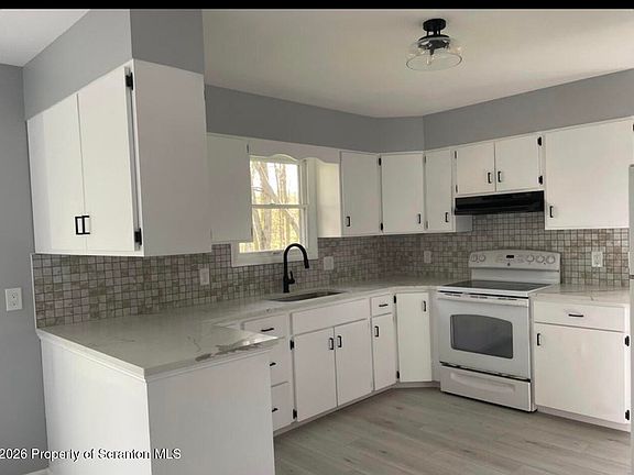 5th image of 149 Schlittler Rd