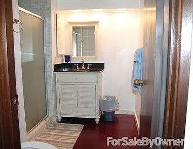 Guest Bath : Guest bathroom