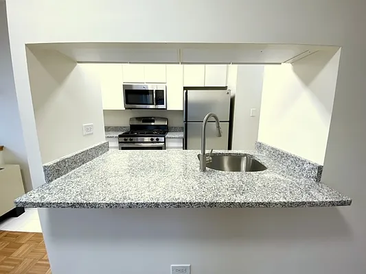 Rented by Royal Operation System | media 20