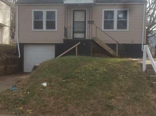 3863 Seward St, Omaha, NE 68111