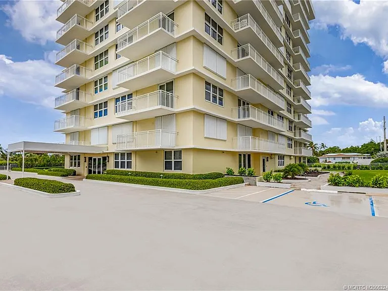 500 Ocean Dr #W-11 — Photo 54