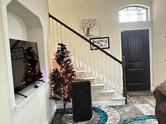 5th image of 6823 Jade Dr