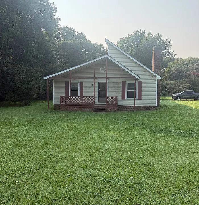 5897 Weddington Rd