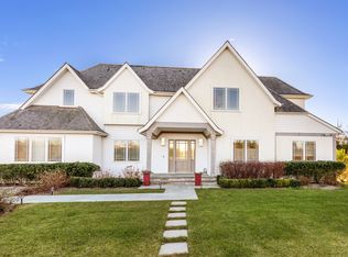 66 Rosko Ln, Southampton, NY 11968