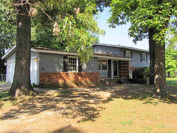 5th image of 207 Forest Hill Dr