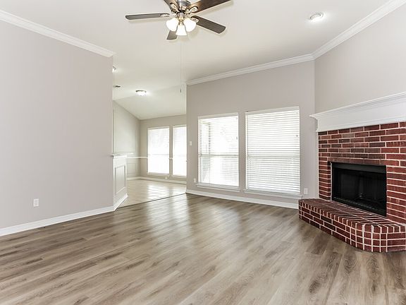 3rd image of 1002 N Carolina Ave