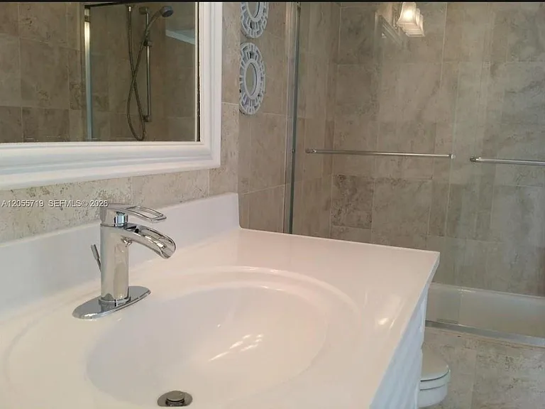 11930 N Bayshore Dr #1006 — Photo 18