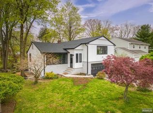 74 Hillside Ave, Cresskill, NJ 07626