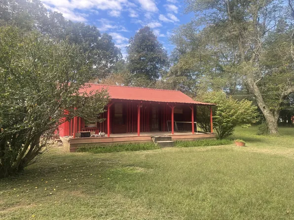 615 White Oak Rd, Mc Ewen, TN 37101