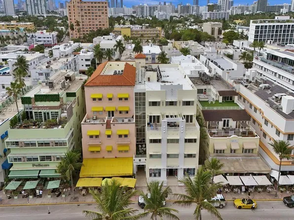 834 Ocean Dr #306, Miami Beach, FL 33139
