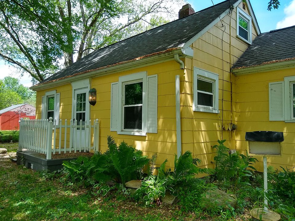 1st image of 633 Cove Blvd