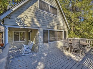 27236 Little Bear Rd, Lake Arrowhead, CA 92317