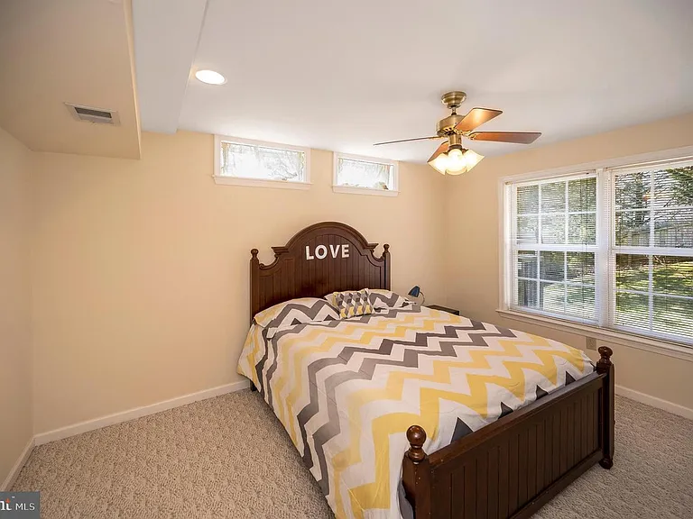 48 Savannah Ct — Photo 49