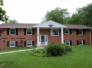 2301 W Puetz Rd, Oak Creek, WI 53154