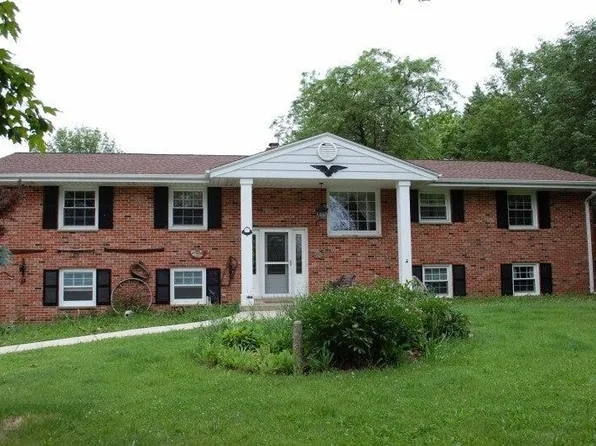2301 West Puetz ROAD, Oak Creek, WI 53154
