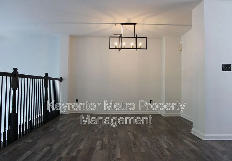 1005 Treeland Way — Photo 9