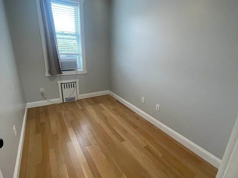 28-19 Ditmars Blvd #1 — Photo 20
