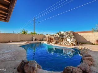 3936 W Desert Hills Dr, Phoenix, AZ 85029