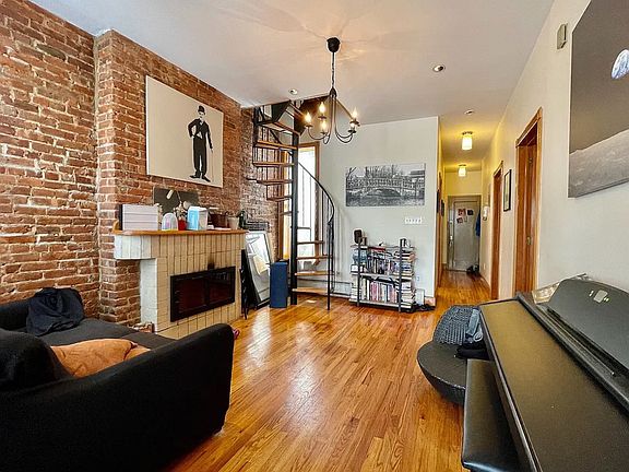 2nd image of 481 12th St APT 4B