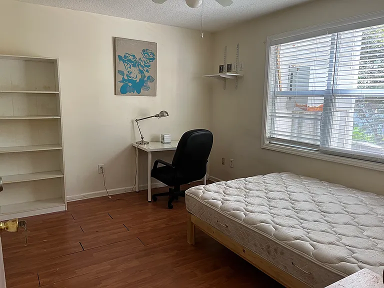 1430 Collegeview Ave #103 — Photo 8