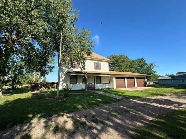 204 S Luke St, Ohiowa, NE 68416