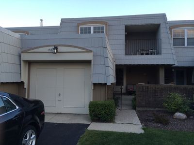 641 Burgundy Ct, Elk Grove Village, IL, 60007