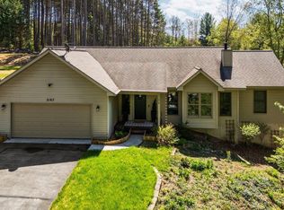 2187 River Highlands Ln, Traverse City, MI 49696