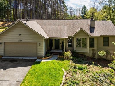 2187 River Highlands Ln, Traverse City, MI, 49696