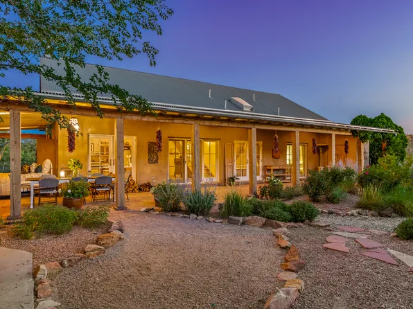 6 Lamy Station Trl, Lamy, NM 87540