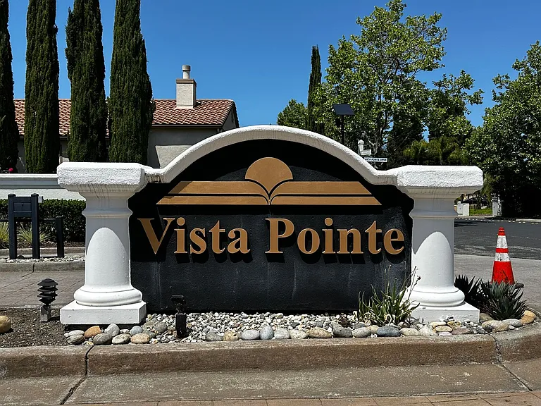 1105 Vista Pointe Cir — Photo 29