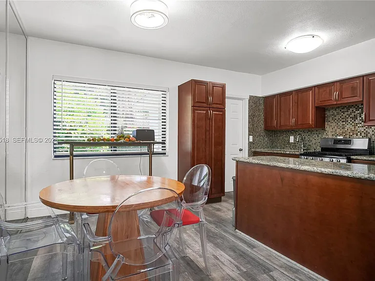 6820 NE 5th Ave #6822 — Photo 4