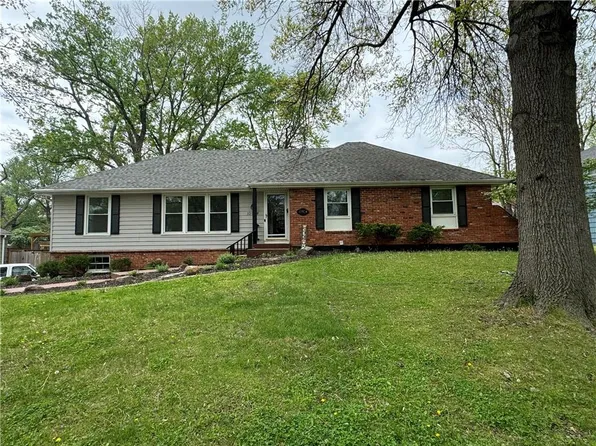 10924 Virginia Ave, Kansas City, MO 64131