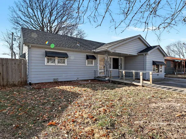 2869 S Mosley St, Wichita, KS 67216