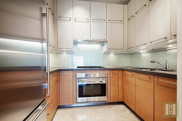 Rented by Halstead Real Estate | media 21