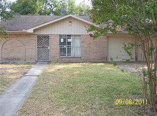 11247 Sharpcrest St, Houston, TX 77072