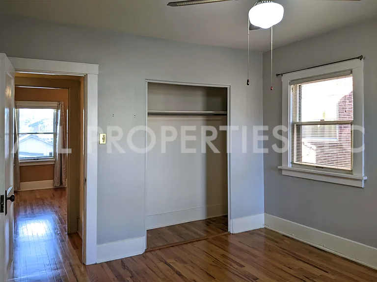 557 S Race St — Photo 14