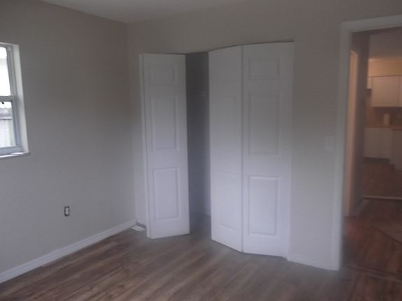 4th image of 4000 40th Ave N
