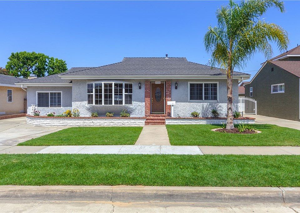 1st image of 22958 Cabrillo Ave