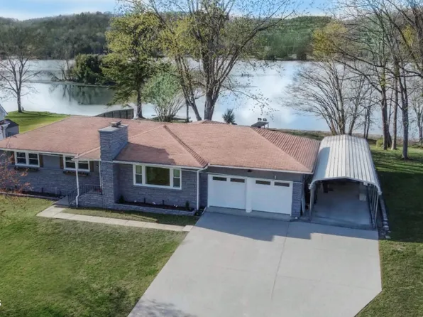 8007 River Dr, Oak Ridge, TN 37830