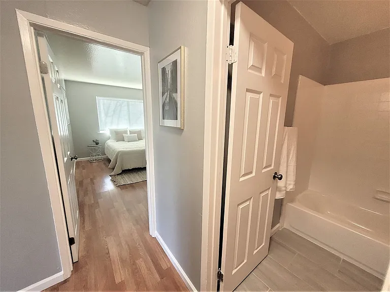 1533 Harmon St — Photo 1