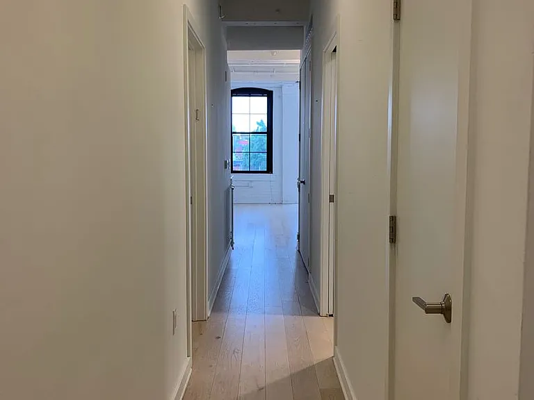 430 Fairmount — Photo 36