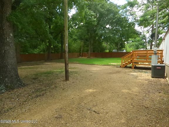 2nd image of 916 Old Highway 51 NE