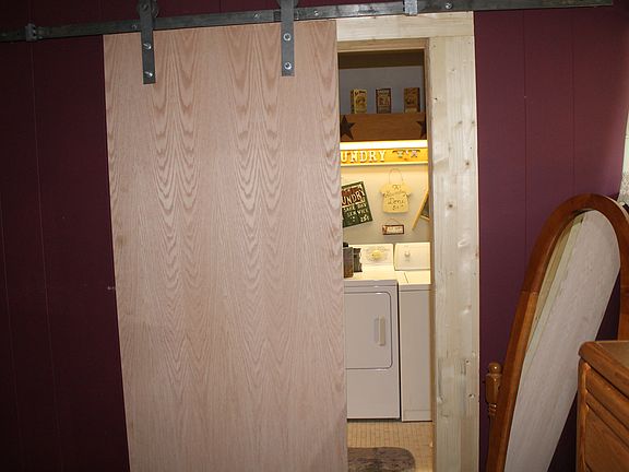 2nd image of 225 1st St