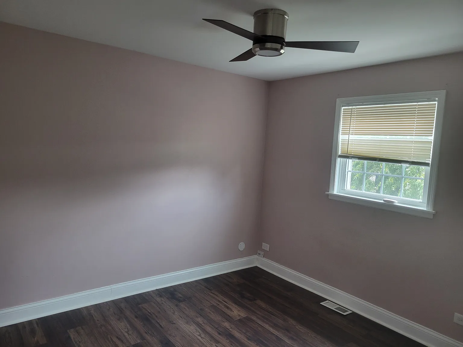 2 bed, 1.5 bath, 1400 sqft, $2,600 — Photo 2