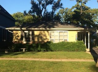 5404 Benton Ave, Downers Grove, IL 60515