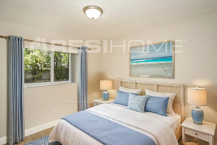 10855 SW 152nd Ter — Photo 10