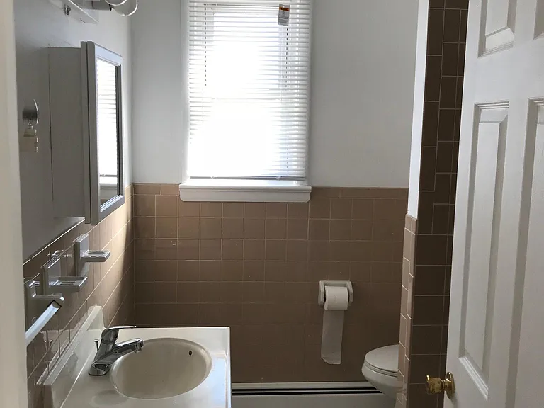 175 Wegman Pkwy #3 — Photo 8