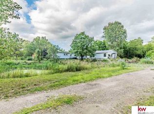 24521 Curtis Ave, Valley, NE 68064
