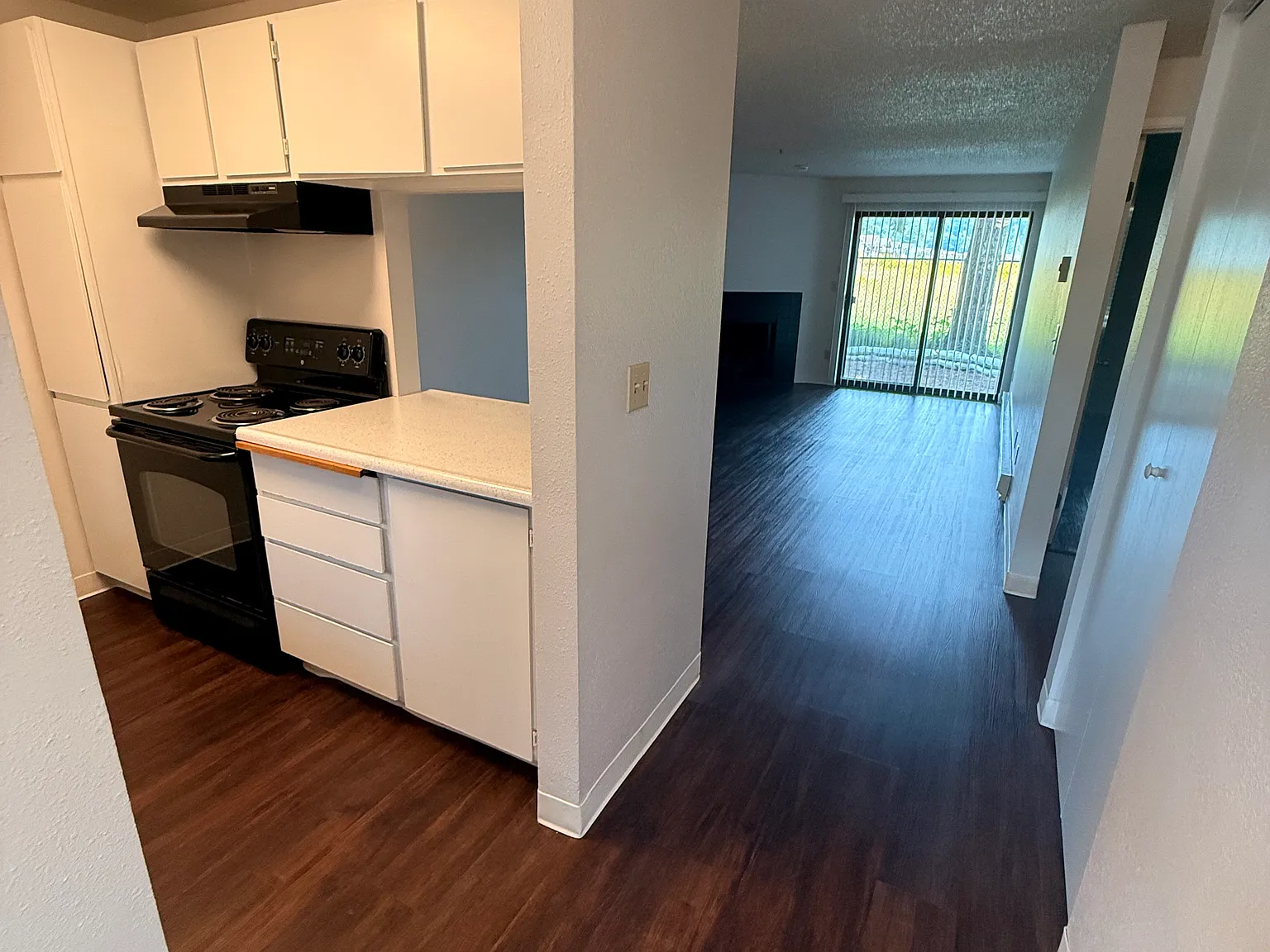 1 bed, 623 sqft, $1,425 — Photo 2